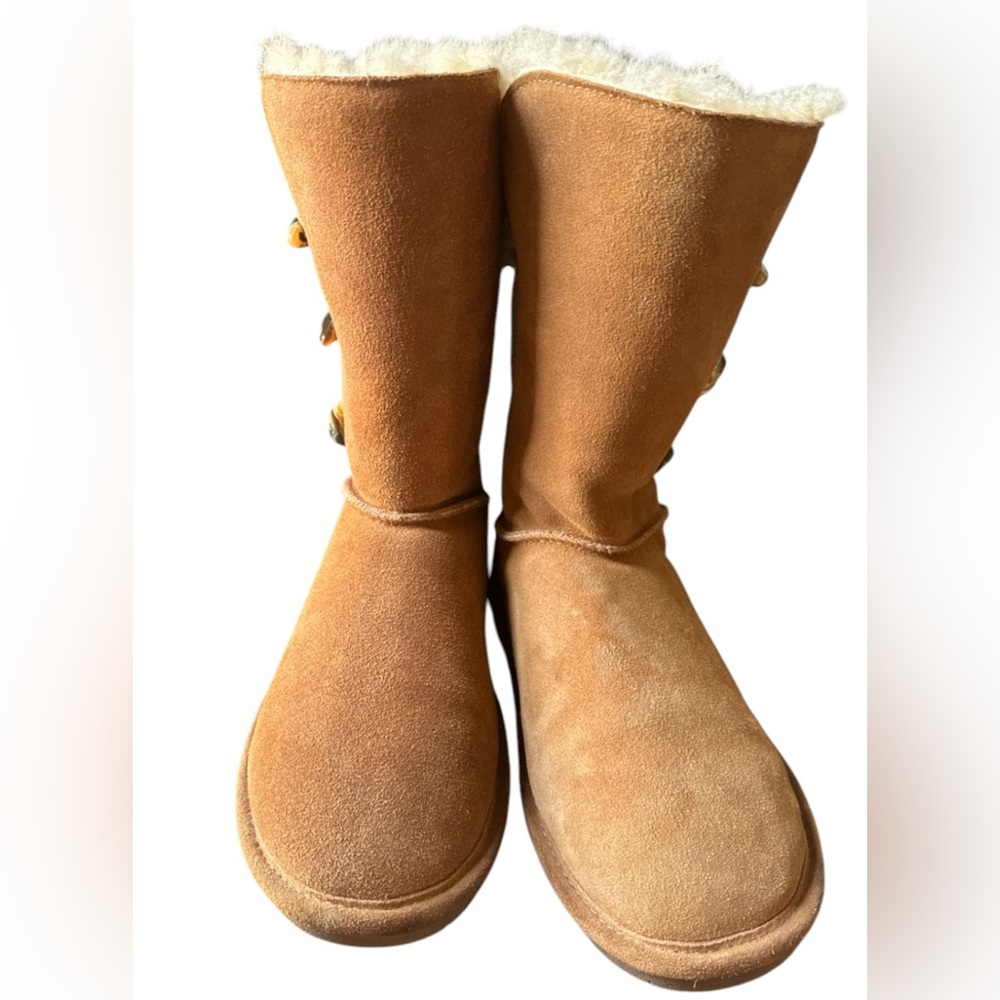 BearPaw Boots Sz 9